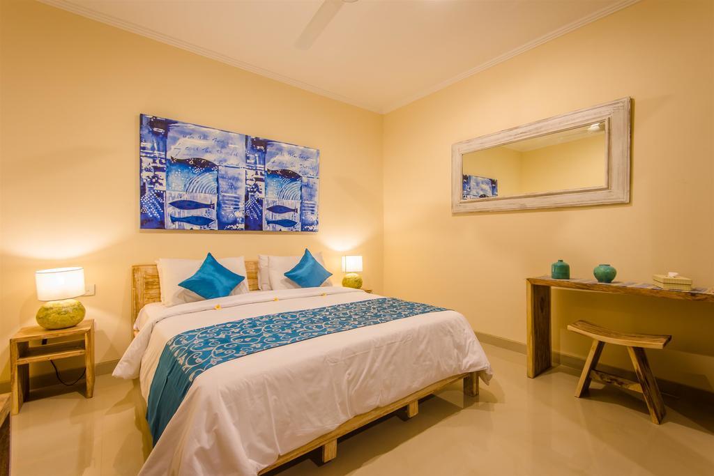 Villa Tepi Sungai Legian Habitación foto