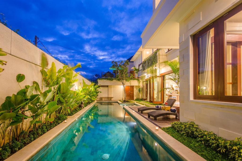 Villa Tepi Sungai Legian Habitación foto