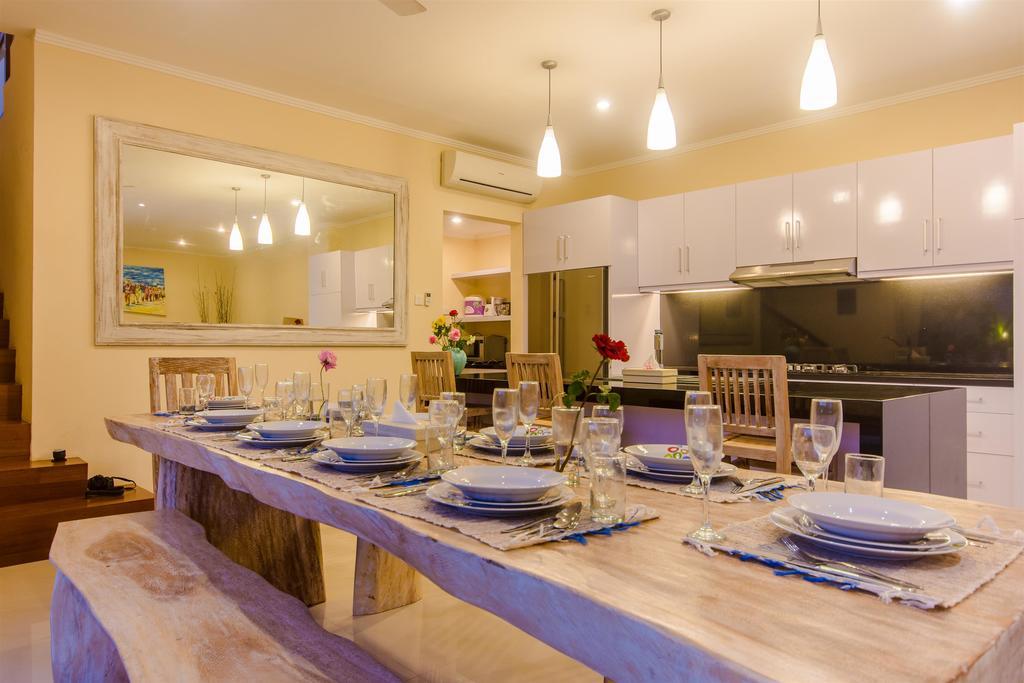 Villa Tepi Sungai Legian Habitación foto