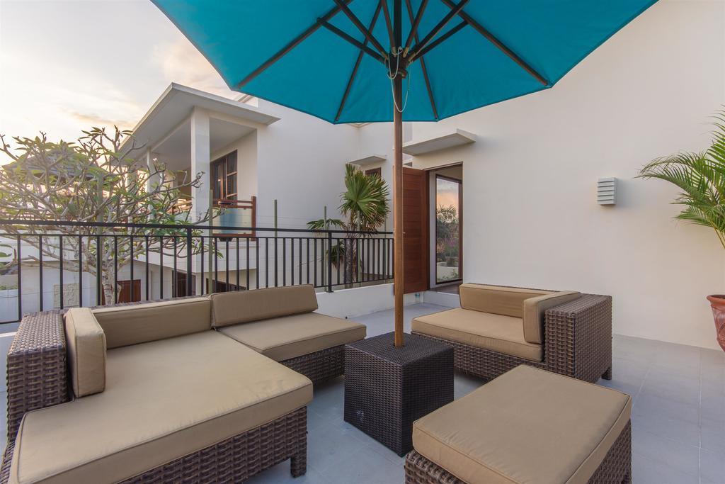 Villa Tepi Sungai Legian Habitación foto